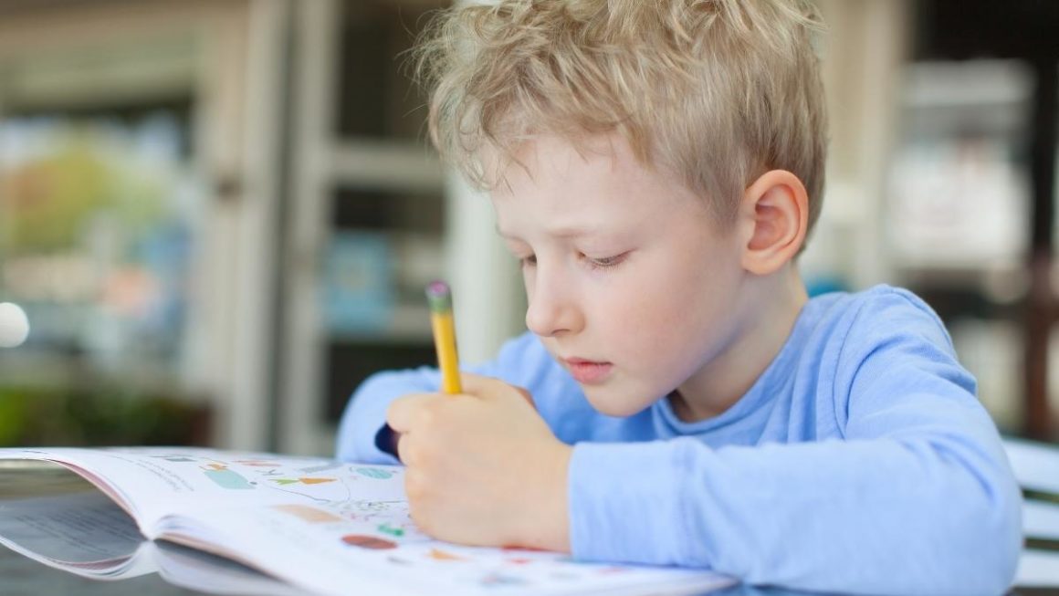 تحسين الكتابة اليدوية للأطفال